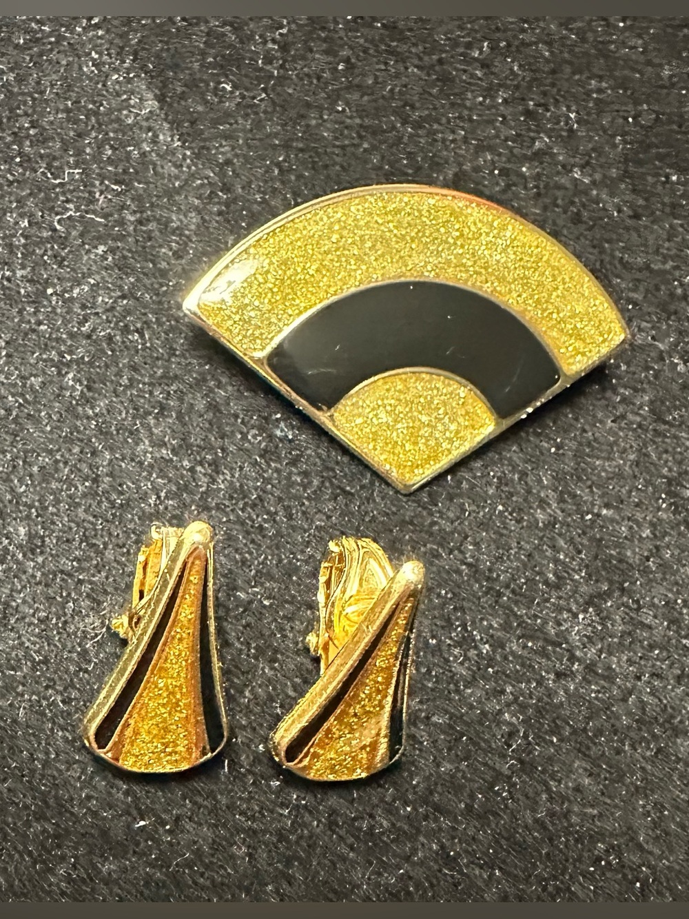 Art Deco-style folding fan brooch and clip earrings